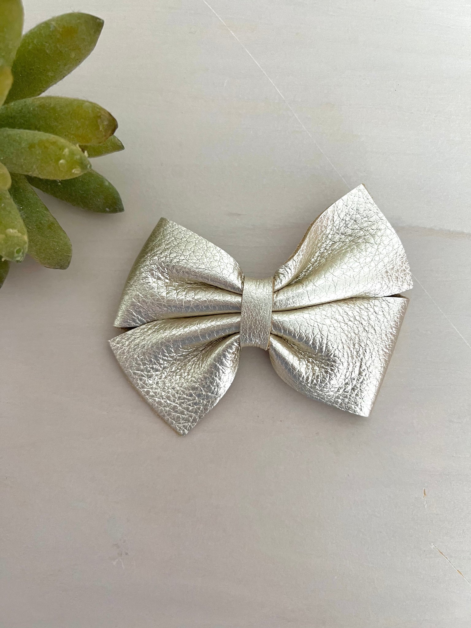 Elena Bow - Classic Collection